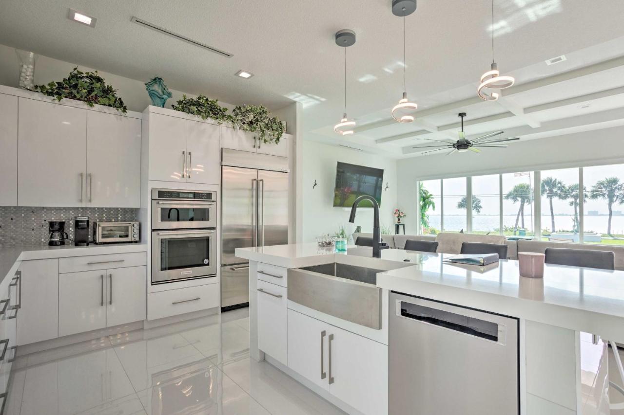 Sleek Fort Pierce Vacation Rental With Private Dock! 外观 照片